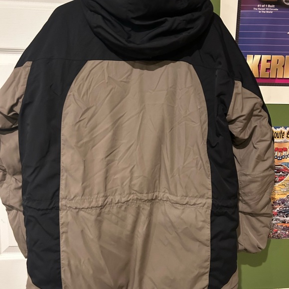 L.L. Bean Men's Black and Brown Ski Jacket - Picture 5 of 5